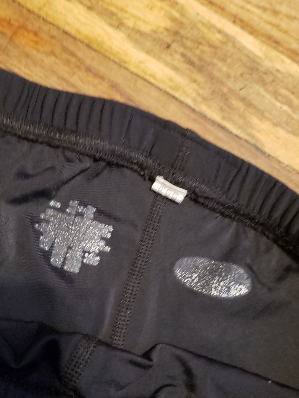 Ladies UA Leggings sz Small - Picture 3 of 5